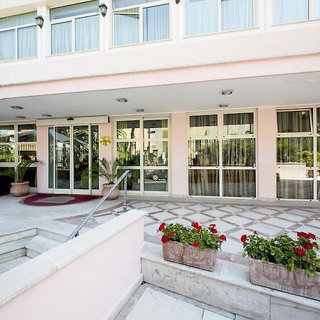 Sunrise Hotel Rome Bagian luar foto