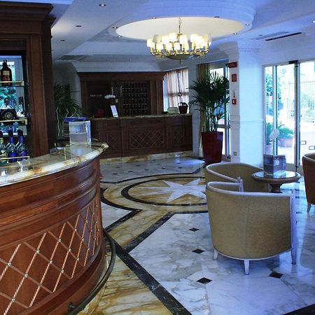 Sunrise Hotel Rome Bagian luar foto