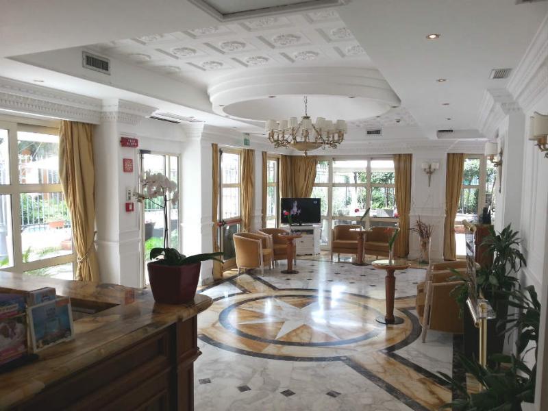 Sunrise Hotel Rome Bagian luar foto