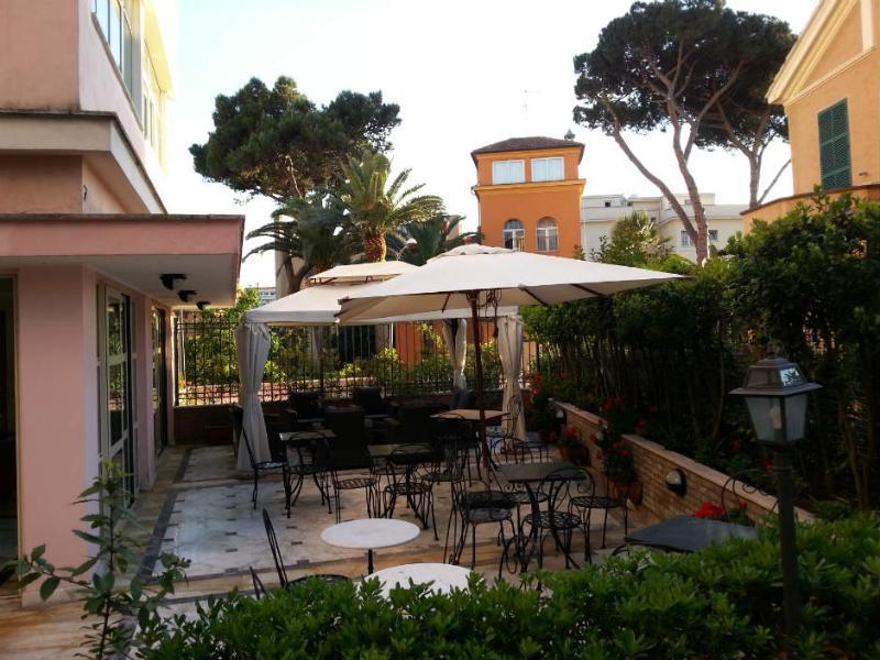 Sunrise Hotel Rome Bagian luar foto