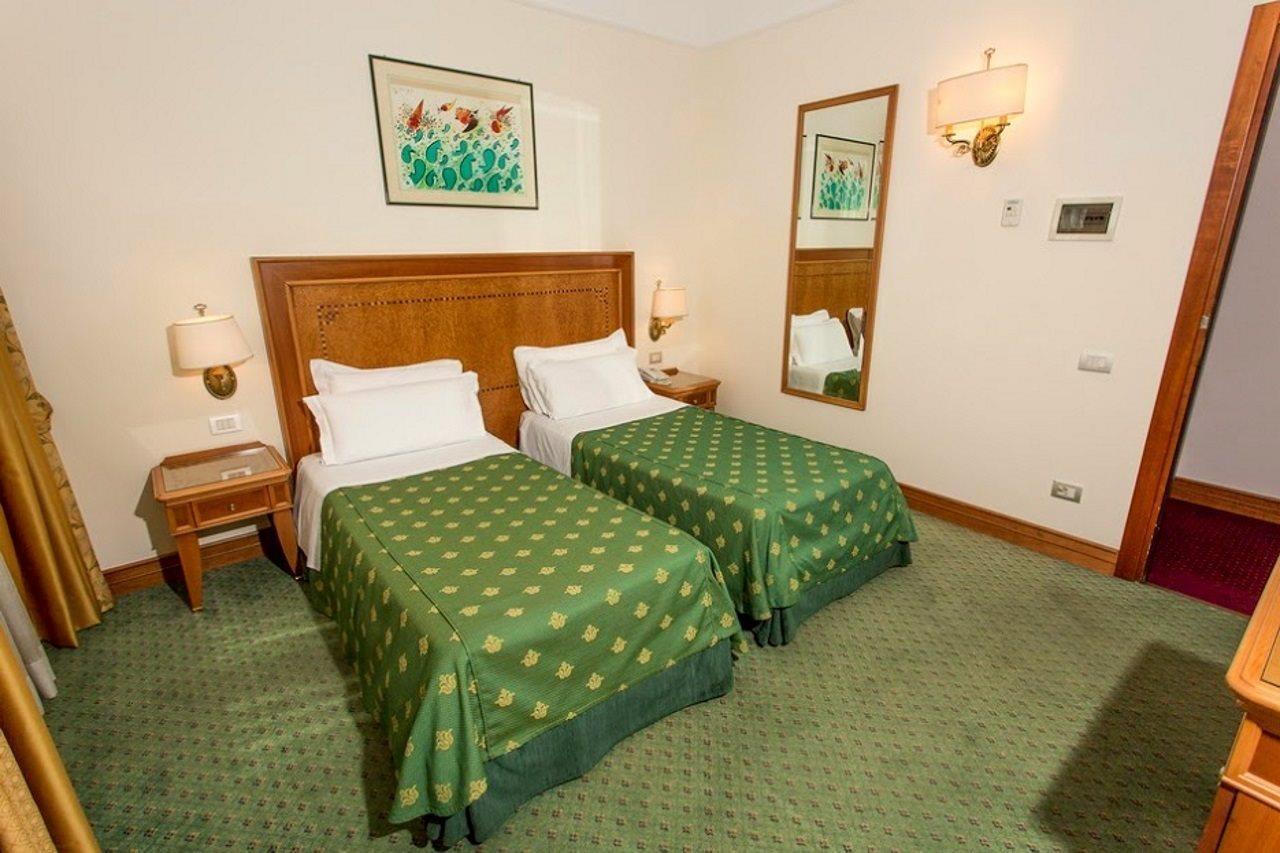 Sunrise Hotel Rome Bagian luar foto