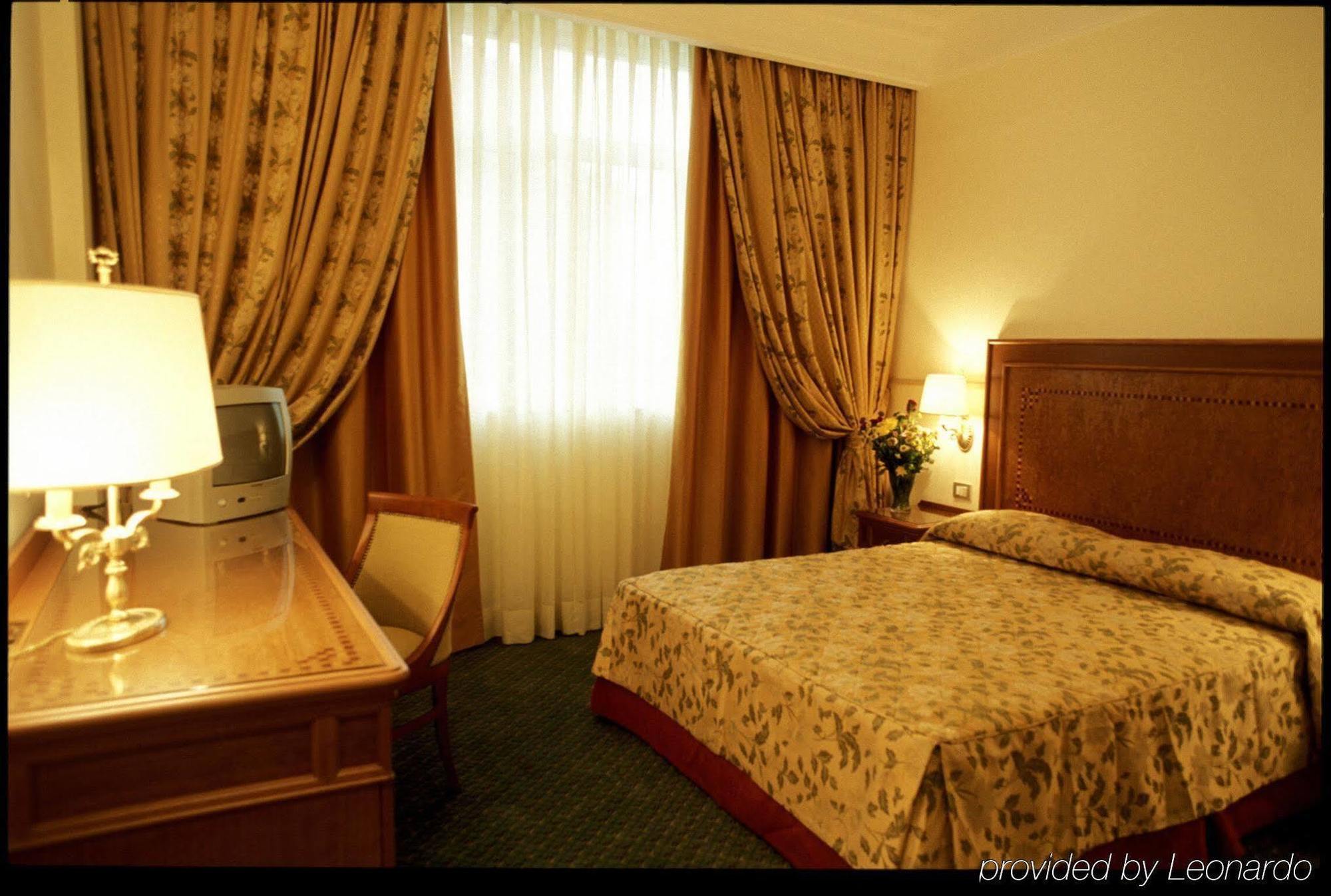 Sunrise Hotel Rome Ruang foto